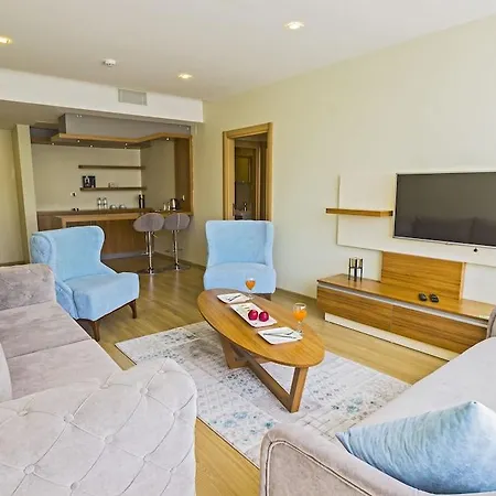 Alesha Hotel 4*