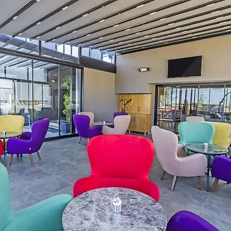 Alesha Hotel