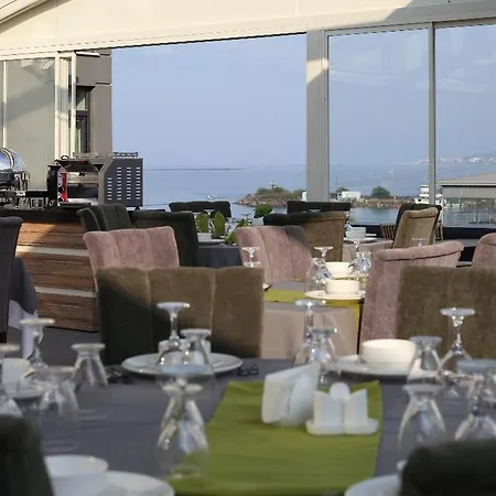Alesha Hotel 4*