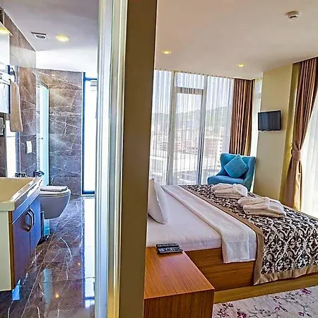 Hotel Alesha 3*